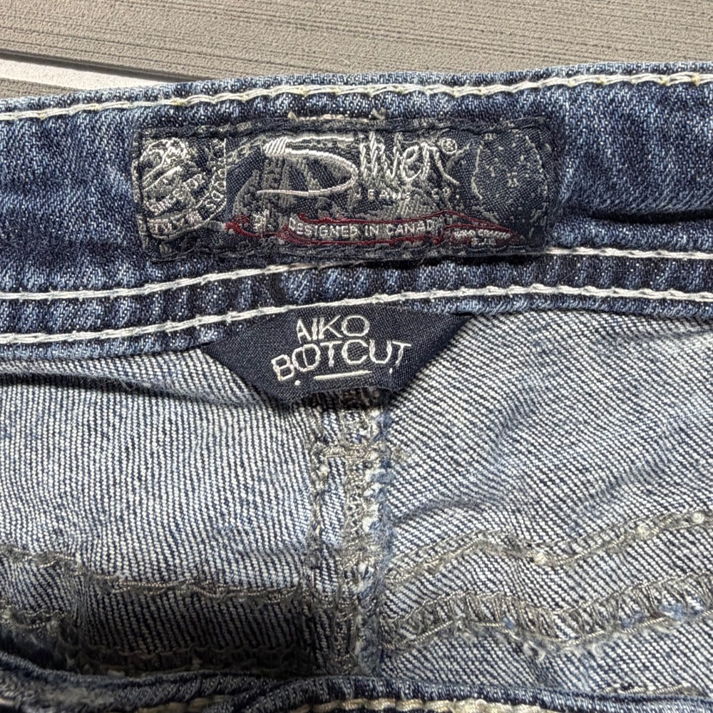 Silver Jeans Co Aiko Bootcut Distressed Medium Wash Denim Jeans W26 L33 Womens - Picture 6 of 12